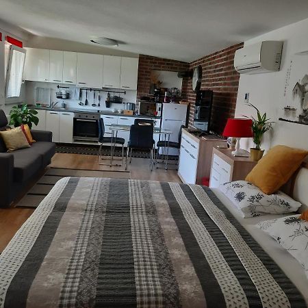 Apartments Isabella 프루이 외부 사진