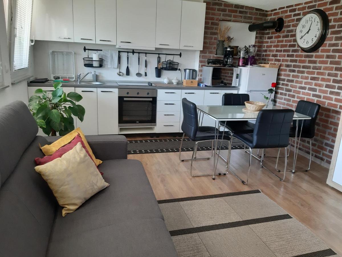 Apartments Isabella 프루이 외부 사진